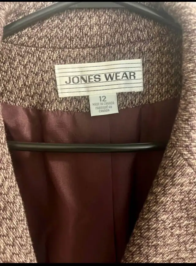 Jones Wear Blazer in Women's - Tops & Outerwear in City of Toronto - Image 3