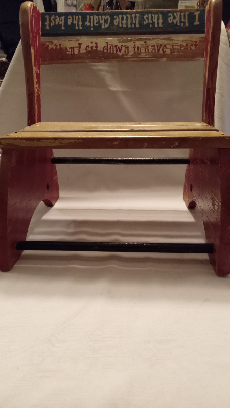 VINTAGE CHAIR /STOOL in Other in Barrie - Image 2