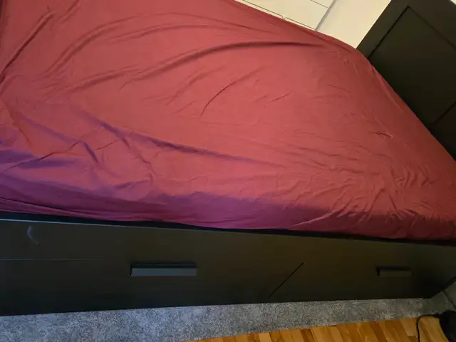 IKEA Used Brimens Bed and head of bed in Beds & Mattresses in City of Montréal - Image 5