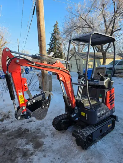 2025 MX15RX Mini Excavator 15hp gas engine Approximately 2200lbs Electric start Control lock out swi...