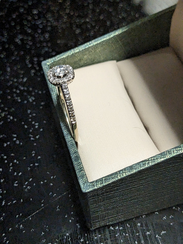 REDUCED PRICE 14K White Gold Princess Cut Diamond Ring in Jewellery & Watches in London - Image 4