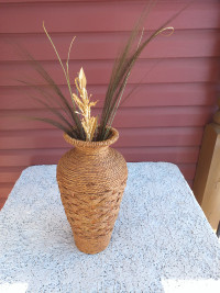 Beautiful Seagrass Crossweave Vase--17"H