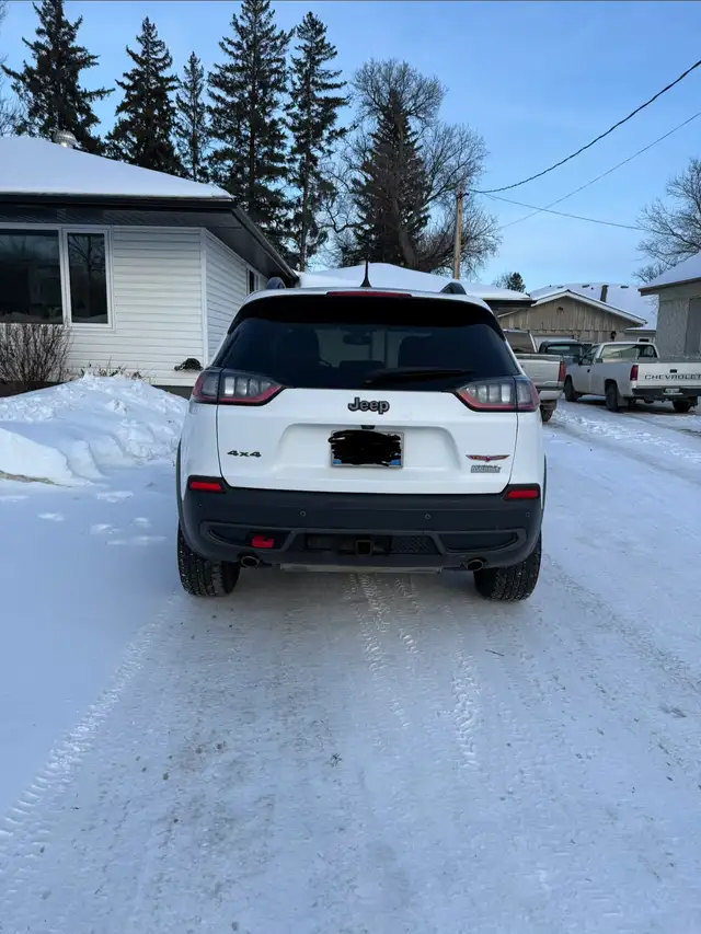 2019 Jeep Cherokee Trailhawk in Cars & Trucks in Portage la Prairie - Image 5