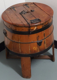 Antique Wooden Wood Treadle Washing Machine