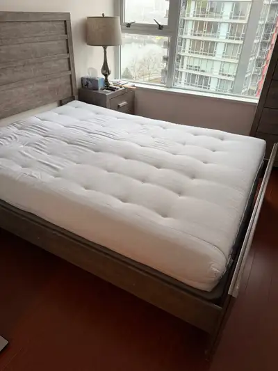 Title: Queen-Size Futon Mattress – Barely Used, Like New!, View more