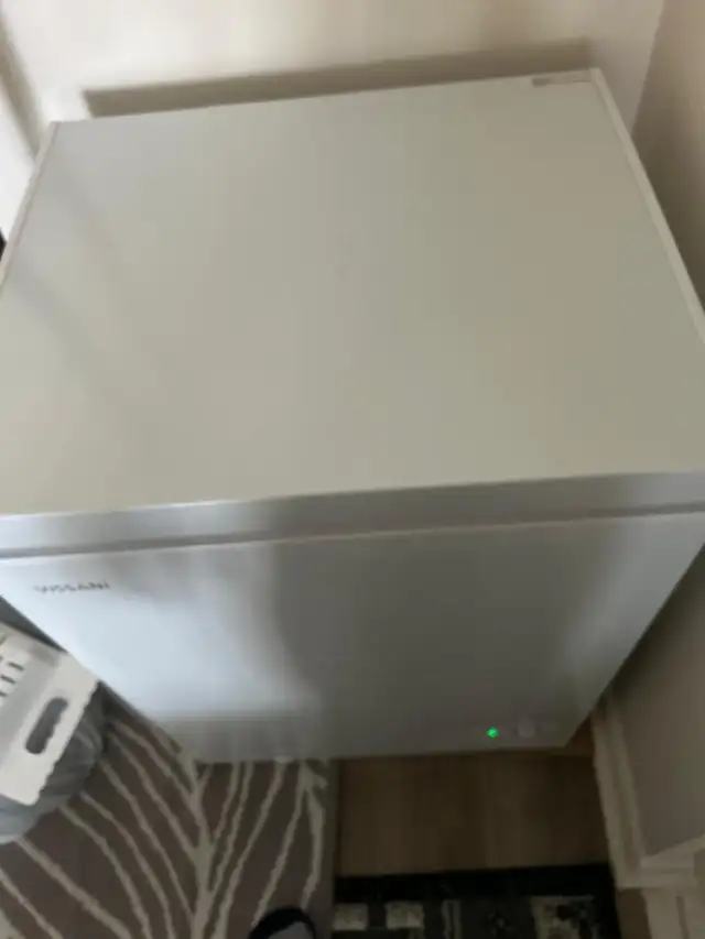 Vissani Compact Chest Freezer – Great Condition in Freezers in City of Toronto - Image 2