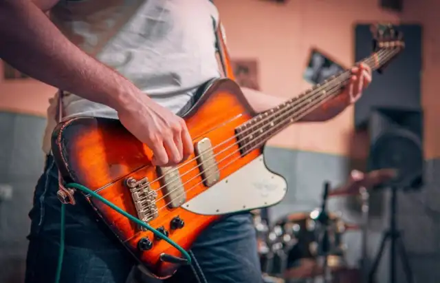Bass Player Wanted!