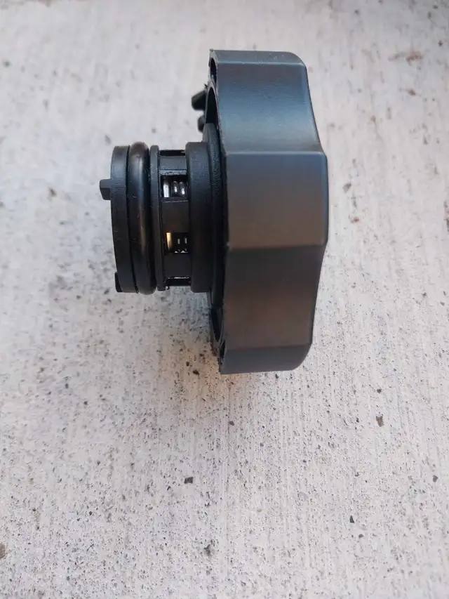  Buick Encore/ Regal Chevrolet Trax Cruze Radiator Coolant Exp in Snowmobiles Parts, Trailers & Accessories in Windsor Region - Image 5