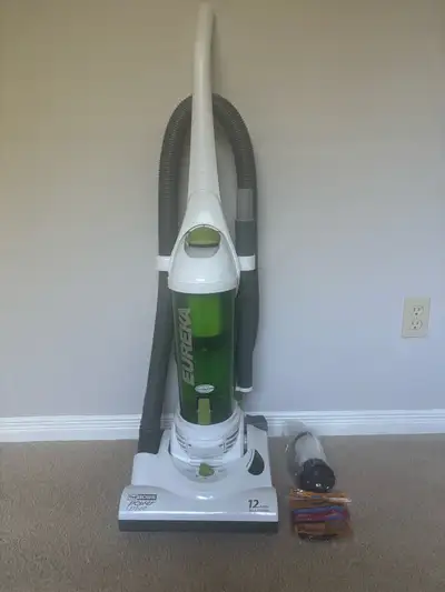 Pre-owned Eureka The Boss Power Plus 12 amp vaccuum. This vacuum is in good working order and comes...