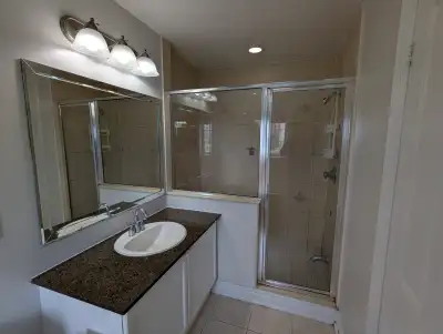 Detached House Over 3500 Sqft for Lease
