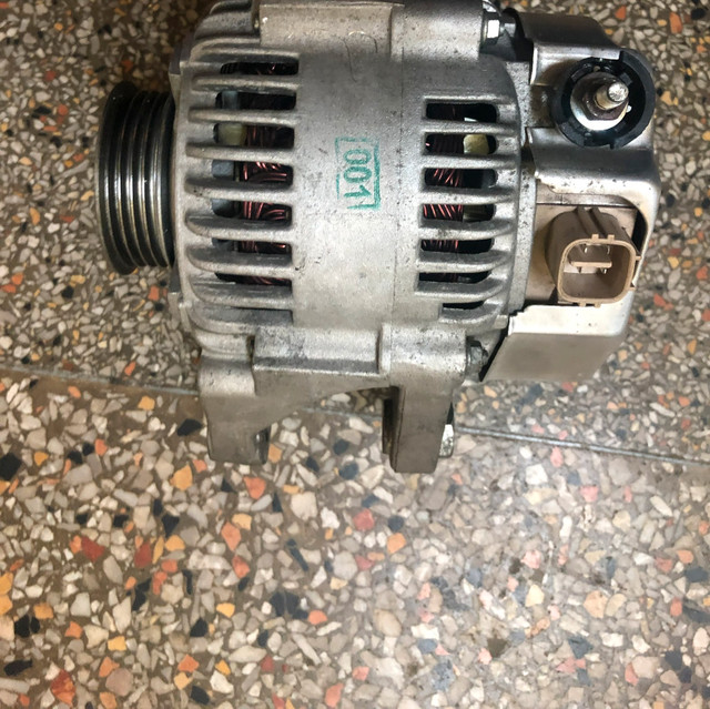 Toyota yaris 2006-2015 Alternator/ Alternateur et install total dans Moteur, Pièces de Moteur  à Ville de Montréal - Image 2