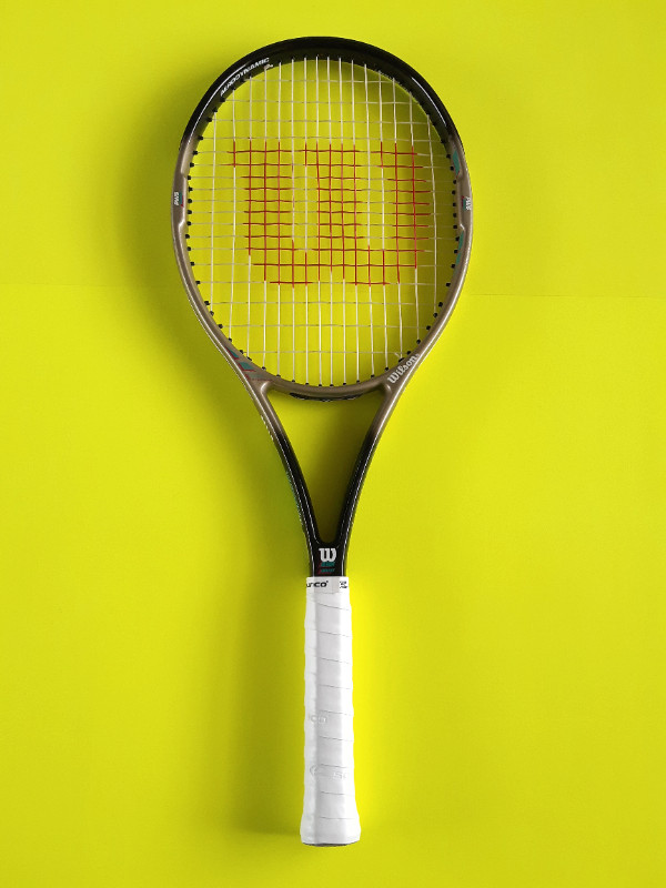 Wilson Graphite Pro Comp XL Tennis Racquet in Tennis & Racquet in City of Toronto