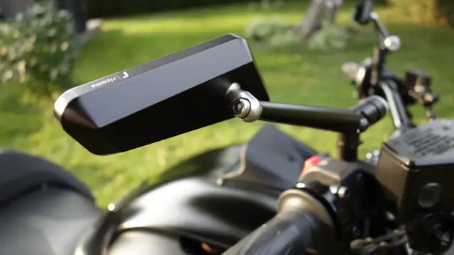 2019 Yamaha VMAX 1700 in Street, Cruisers & Choppers in Shawinigan - Image 9