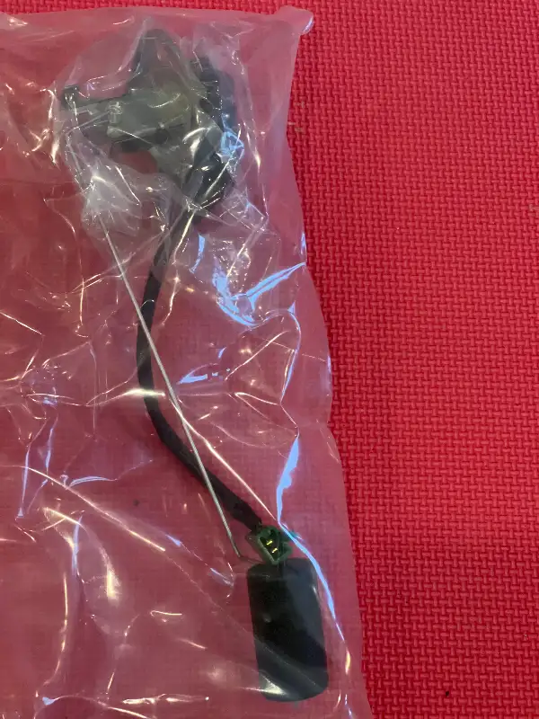 Kawasaki 250r Ninja Fuel Level Gauge Sending Unit oem 52005-0082 in Other in Barrie - Image 6