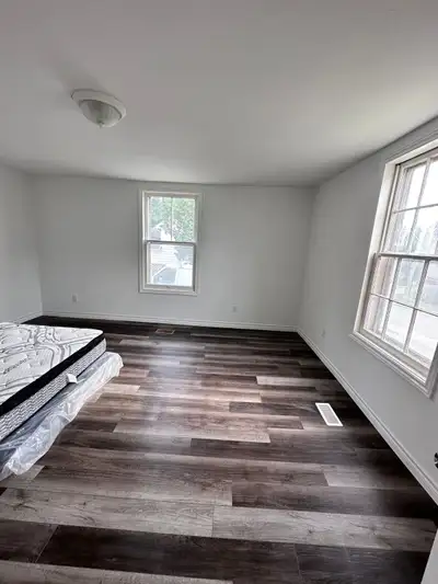 room for rent in family house