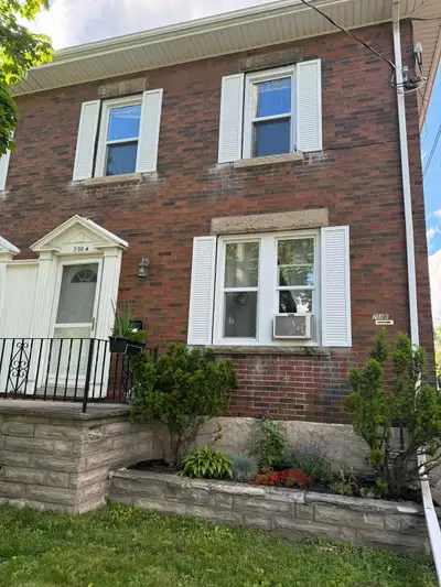 September 2025-April 2026- Short Term Rental, Main Floor. Beautiful Large 1 bedroom with French Door...
