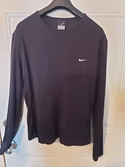 Ladies Nike DriFit Black Long Sleeve Sports Top Size XL (16-18)!, View more
