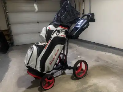 Sun Mountain Pathfinder PX4 four wheel golf push cart and aTaylorMade Cart Supreme bag Asking price...