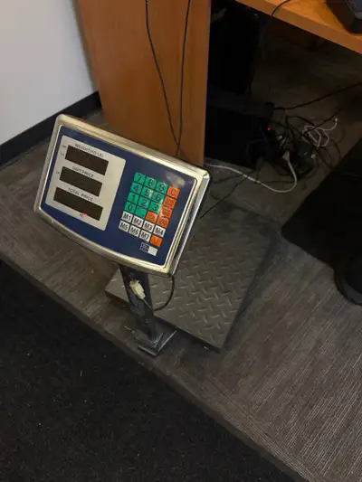 Looking for a reliable and accurate scale for your business or home use? This heavy-duty digital wei...