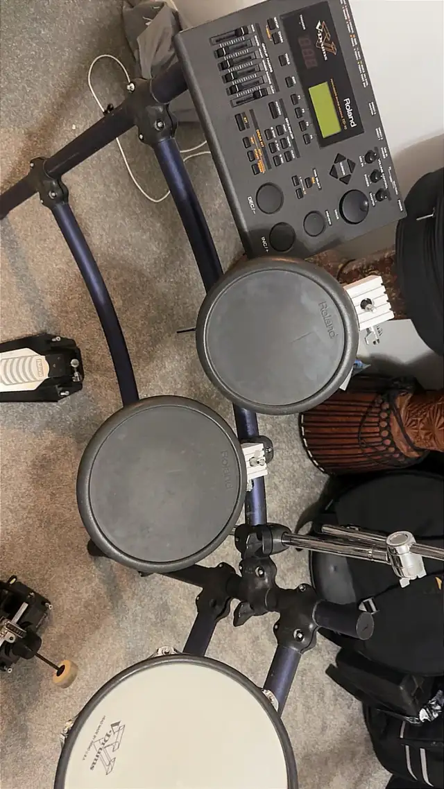 roland td 10 in Drums & Percussion in Oshawa / Durham Region - Image 2