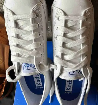 New Keds Women's Triple Kick Leather Sneakers -Size37, View more