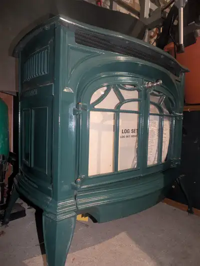 Brand new Vermont Castings Radiance Natural Vent Gas stove, View more