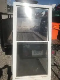 GLASS FOR GREEN HOUSE OR YOU CAN CUT TO SIZE FOR REPAIR A WINDOW