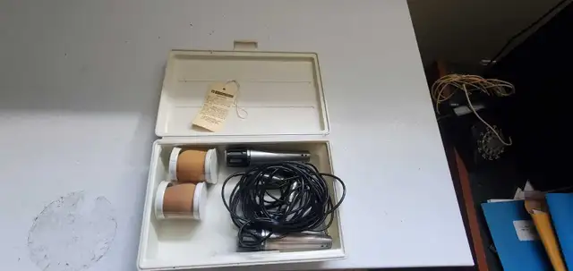 Shure microphone set in Pro Audio & Recording Equipment in City of Toronto - Image 9