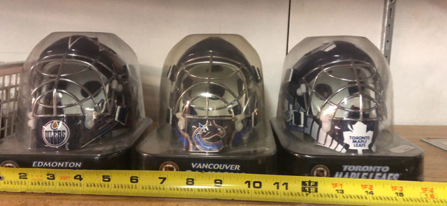 NHL mini cups and Franklin Collectable Goalie Masks. in Arts & Collectibles in Mississauga / Peel Region