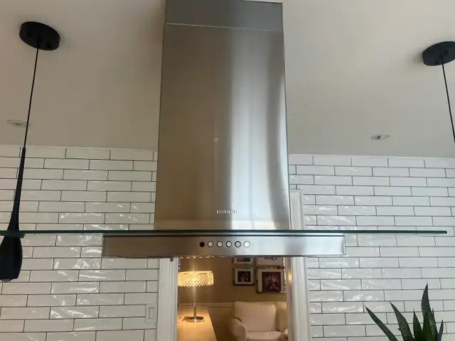 Faber 36” Island Range Hood – Stainless Steel Glass (600 CFM)” in Stoves, Ovens & Ranges in Markham / York Region - Image 3