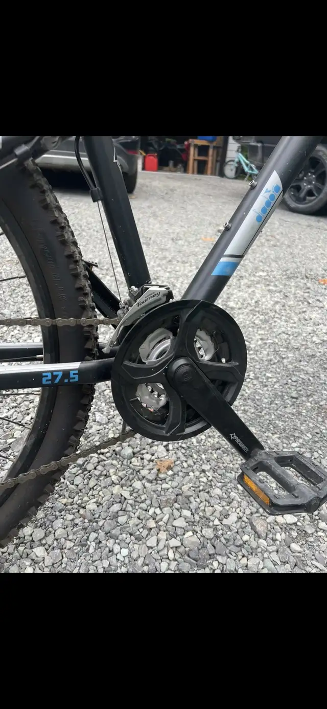 Diadora Mountain Bike, 21-Speed Mint shape!! in Mountain in Kingston - Image 6