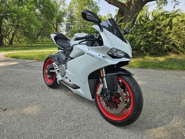 2019 Ducati Panigale 959 in Sport Bikes in Winnipeg - Image 2