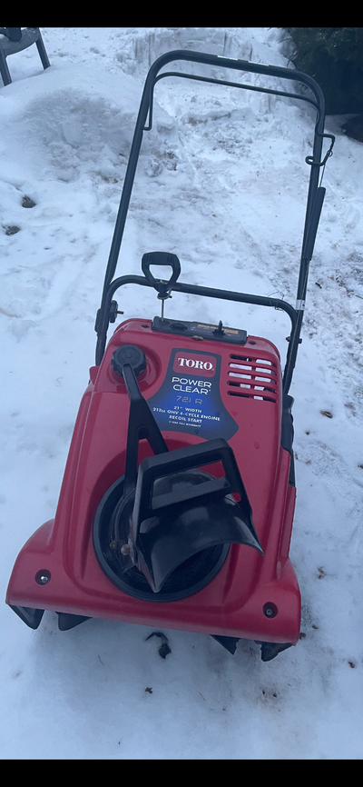 Toro 721 R 212 CC snow blower, View more