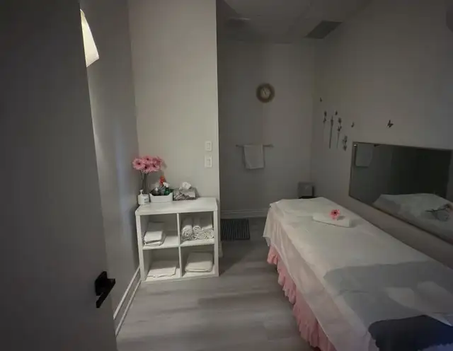 $50.  #1 top relaxation massage spa in Vaughan in Massage Services in Mississauga / Peel Region - Image 4
