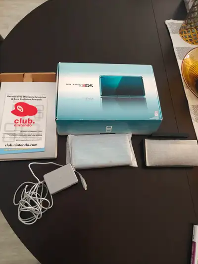 COMPLETE BLUE TURQUOISE NINTENDO 3DS LIKE NEW SALE/TRADE, View more