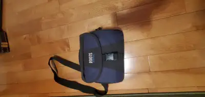 Roots Camera bag, View more
