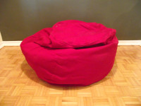 LARGE BEANBAG CHAIR - RED – AS NEW – KID’S/PLAY/REC ROOM