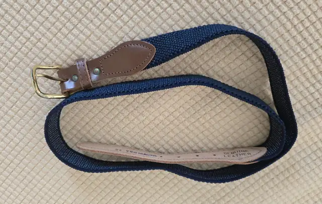 Blue Elastic Belt size 36 in Men's in Oakville / Halton Region - Image 2