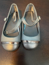 Size 6.5 toddler Zara flats 