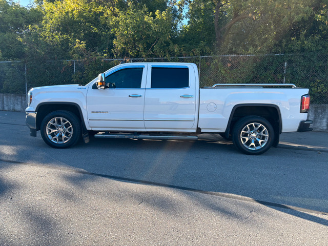 2016 GMC Sierra 1500 SLT 4X4 6.2 6.5ft Box in Cars & Trucks in City of Toronto - Image 3