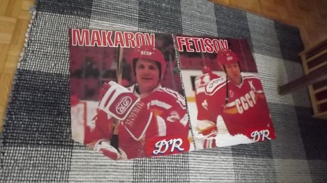 2 RUSSIAN USSR VINTAGE HOCKEY POSTERS BUNDLE / FETISOV & MAKAROV in Arts & Collectibles in City of Toronto - Image 2