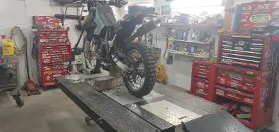 Reparation sur tout motocross 2temps et 4 temps mecanicien d experience demander sylvain 5149694095