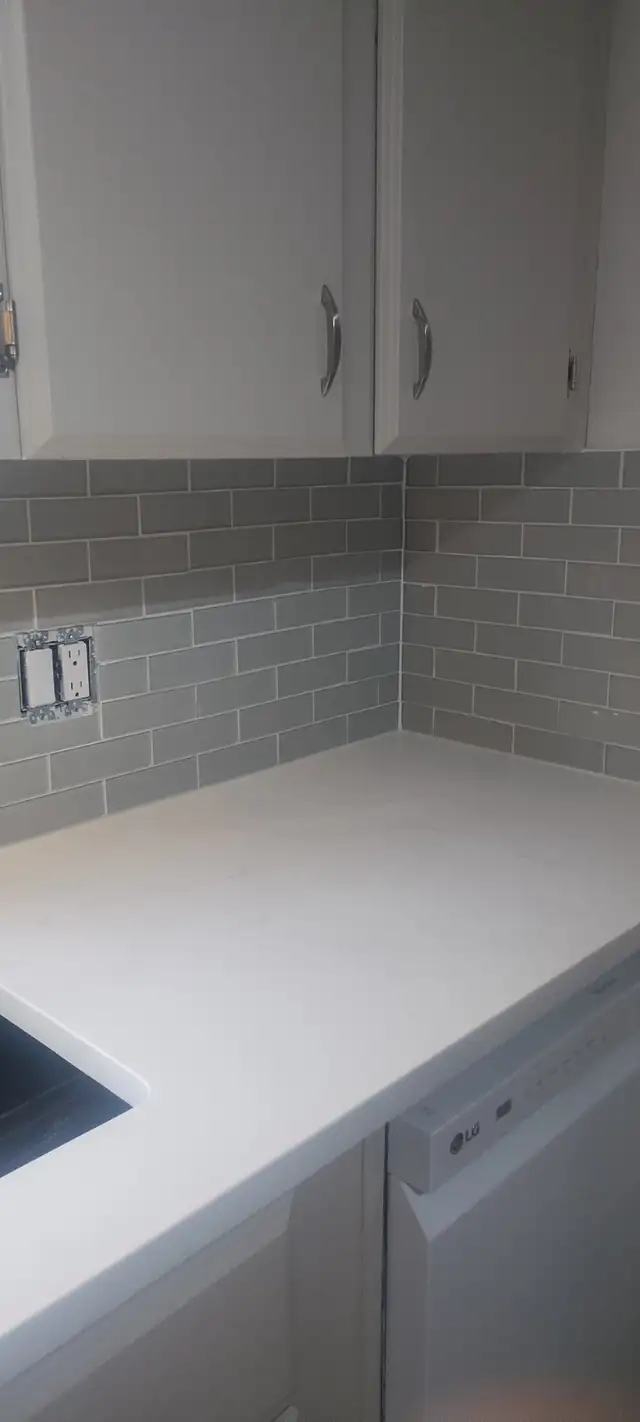 Tile setter527122283554426887