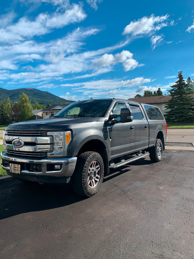 2017 Ford F250 Lariat - Excellent Condition, Low kms! in Cars & Trucks in Grande Prairie - Image 2
