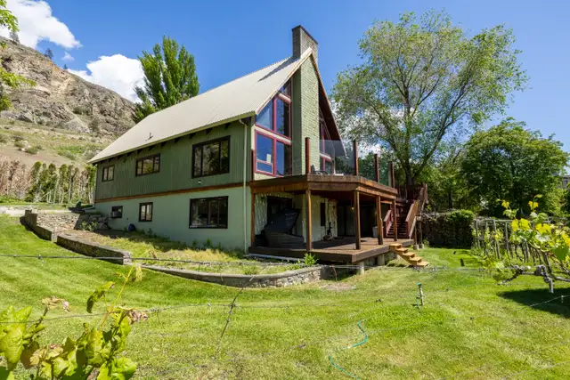 Lakefront Property - $1,175,000 in Houses for Sale in Penticton - Image 5