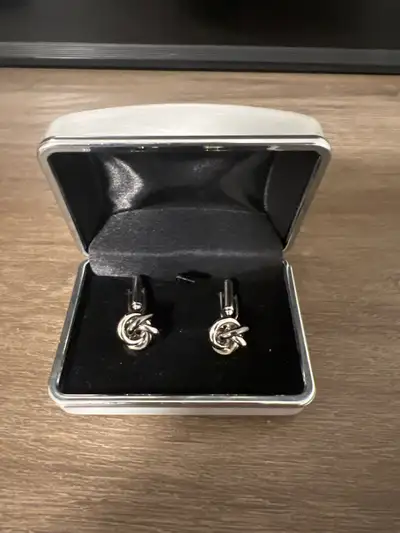 Suite Cufflings, View more