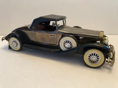 1931 Rolls Royce Phantom II Replica Car Solid State AM Radio Vintage WORKS! Car measures 10" in leng...