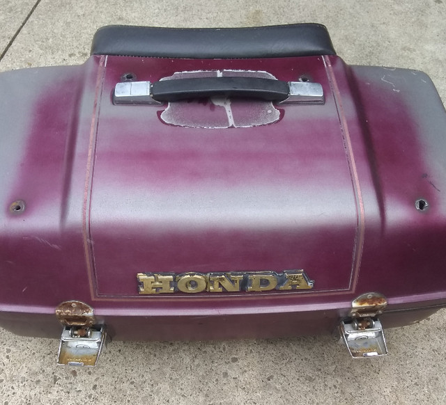 Honda Goldwing Rear Trunk in Motorcycle Parts & Accessories in Chatham-Kent - Image 2