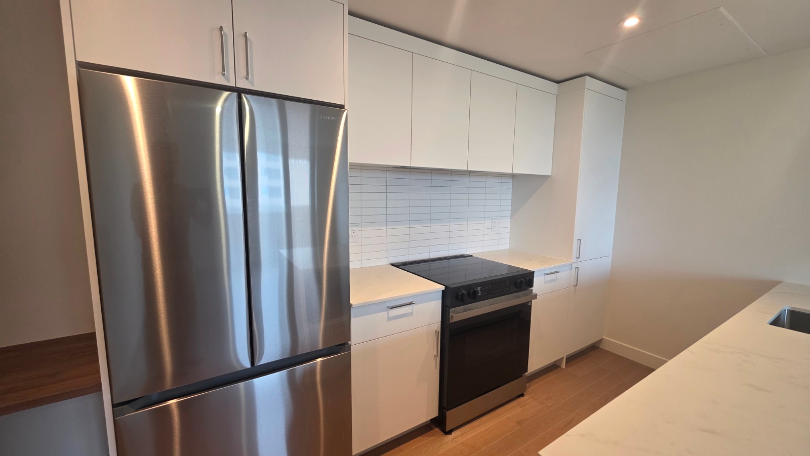 1300 Avenue de Germain-des-Prés — photo 2