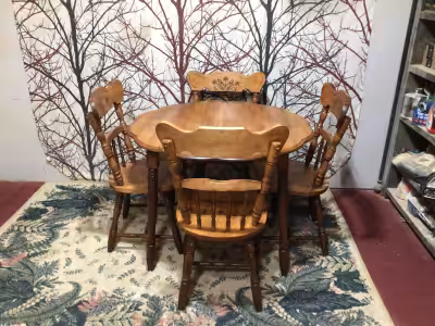 Refinished Table & 4 Chairs Solid wood set completely refinished 42” round with scalloped edges Fini...